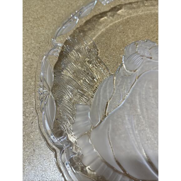 Vintage Mary & Baby Jesus Glass Platter 15” Religious Christian Decor w/ Sm Chip - Picture 3 of 6
